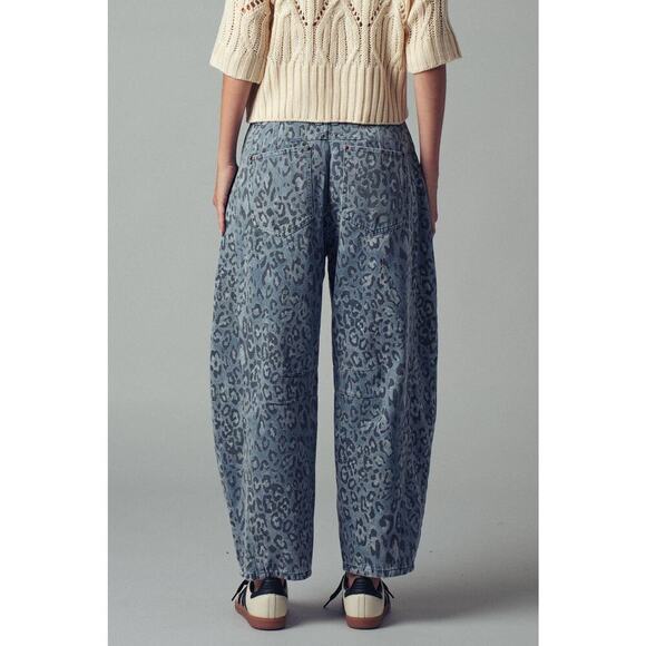 Urban Daizy Leopard Print Relaxed Straight Denim Pants - Picture 6 of 15